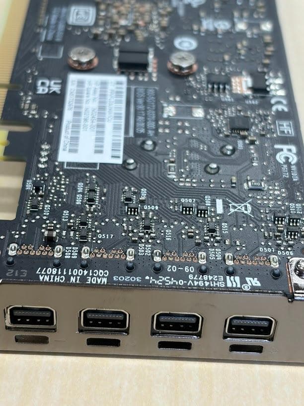 ☆ 新品未使用 ☆ NVIDIA T1000 8GB グラフィックボード*3個