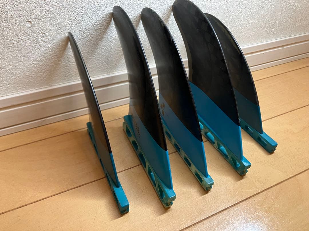 フューチャー BLACK STIX3.0 F4 5フィンセット　美品
