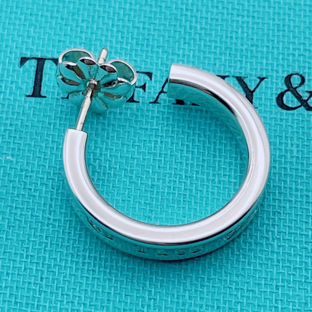 Tiffany & Co. ピアス　ナロー　フープ　シルバー　片耳