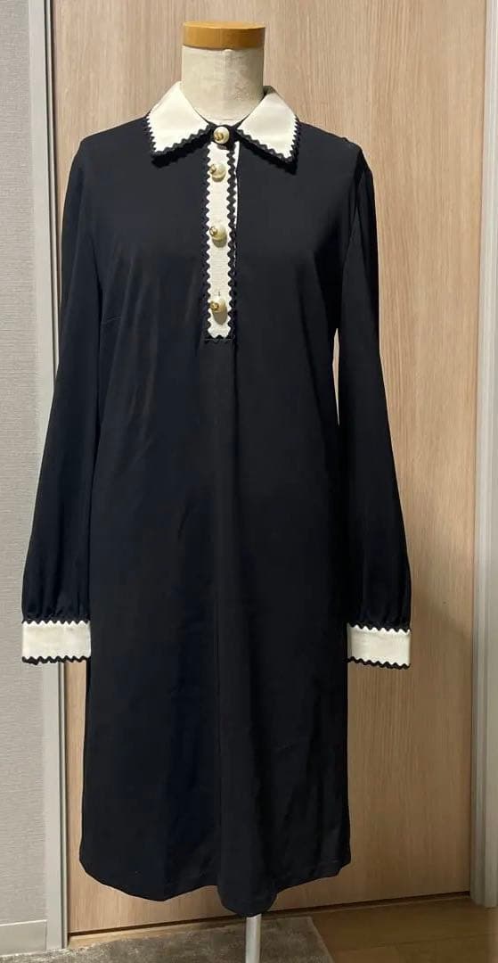 グッチ　ワンピース　パールロゴ入り　ブラックLサイズ