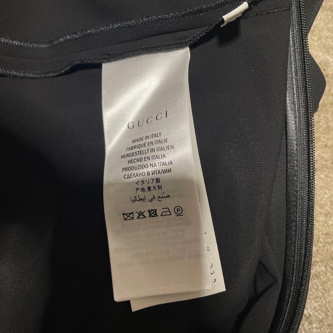 グッチ　ワンピース　パールロゴ入り　ブラックLサイズ