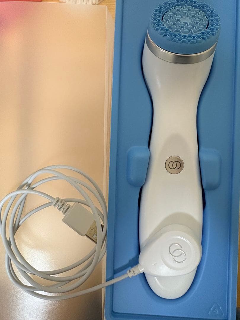 ニュースキンageLOC®︎ ルミスパ®︎ iO（本体セット）