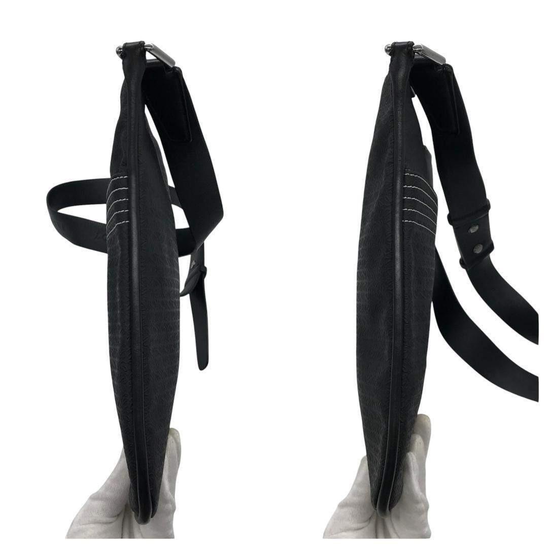 【極美品】LOEWE ロエベ リピートアナグラム ショルダーバッグ ボディバッグ