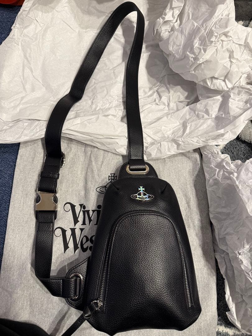 ヴィヴィアンウエストウッド　 スリングバッグ ボディバッグ 　ショルダーバッグ