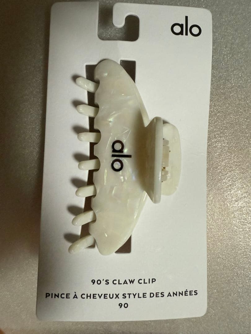 alo yoga ヘアクリップ　アロ　ヨガ　新品未使用
