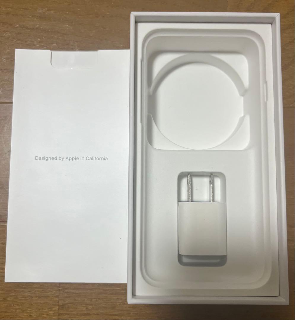 ゆ*様 iPhone 8 64G シルバー 本体