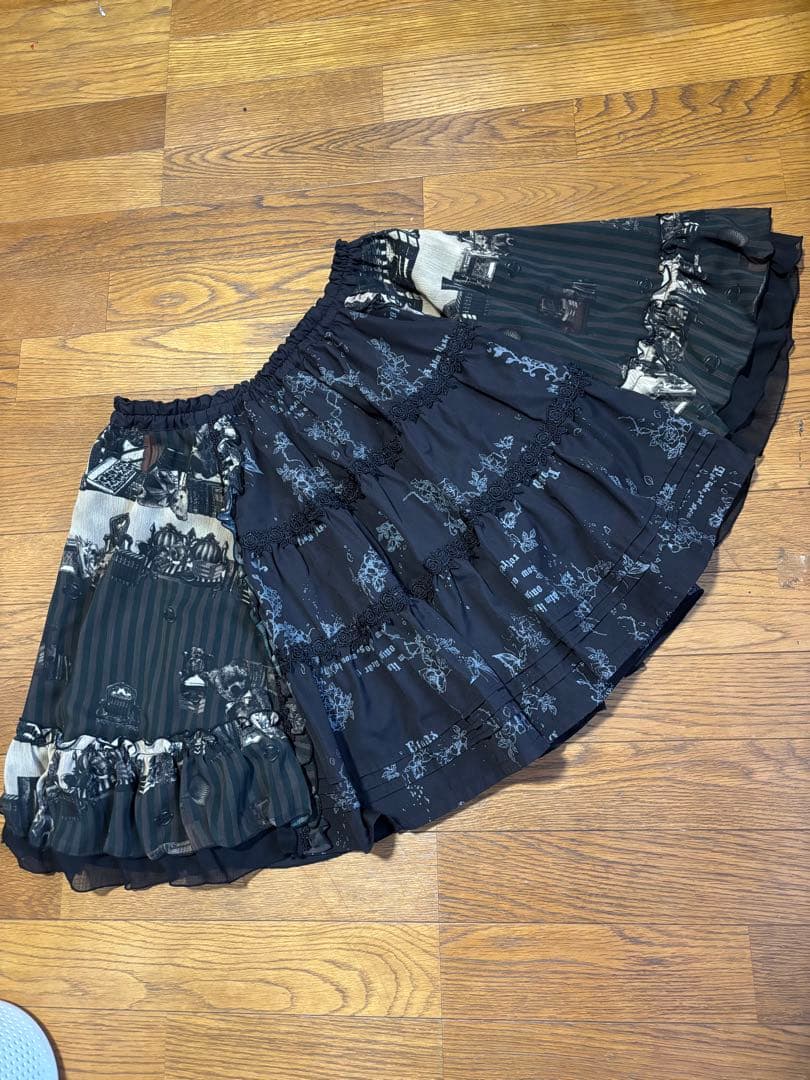 h.NAOTO FRILL テディベア柄スカート