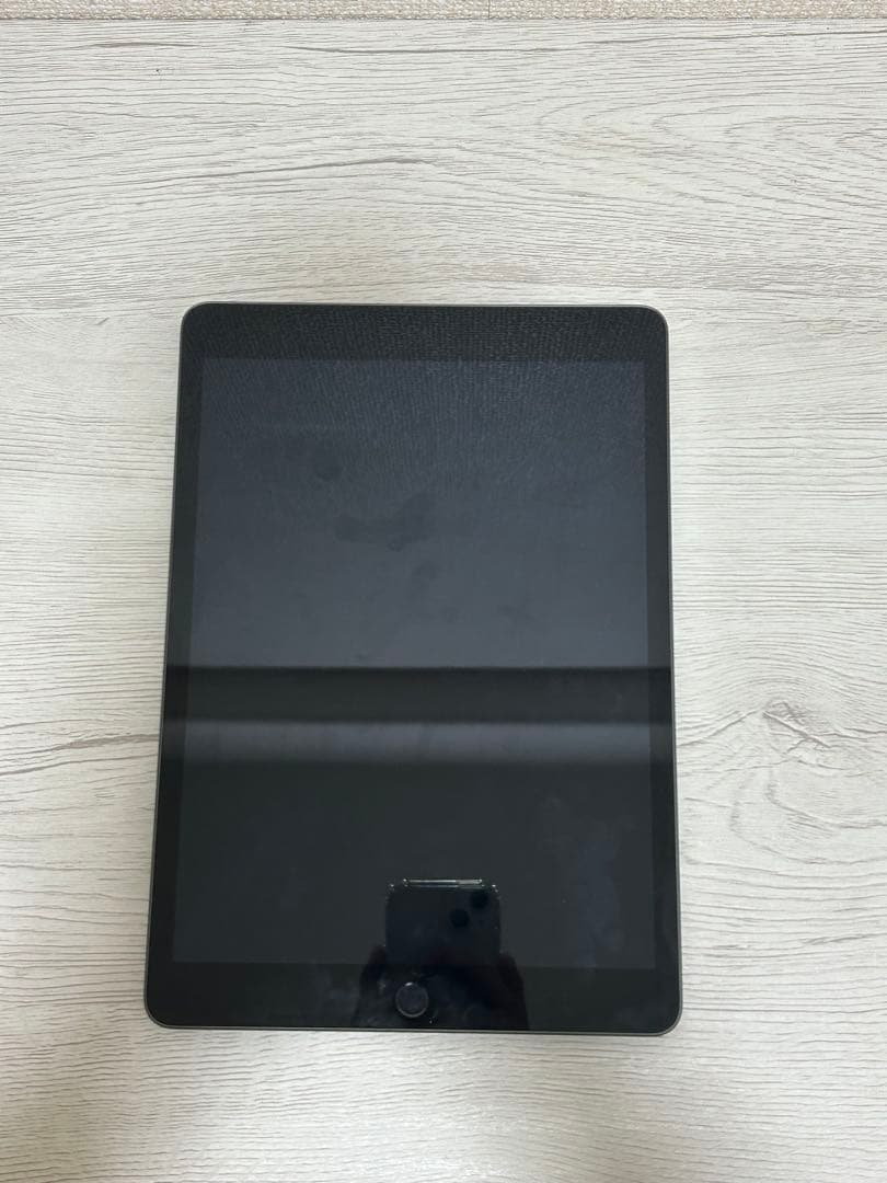 （訳あり品）iPad本体　第9世代　10.2インチ ⚠️説明欄を読んでください。
