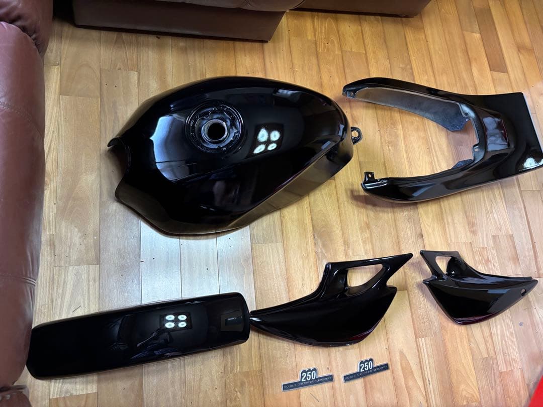 バリオス　2型　外装　ハネテール　 タンク　テール　サイドカバー