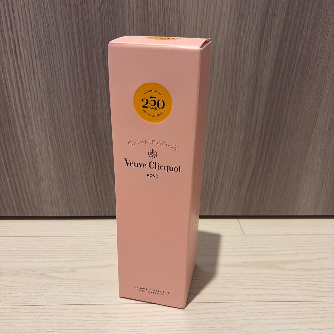Veuve Clicquot ロゼ シャンパン 750ml