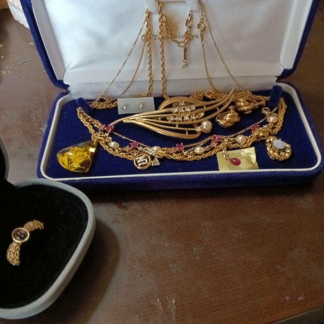 遺品生前整理アクセサリー纏めＫ18ルビートップ、ニナリッチ、ブローチパールピアス