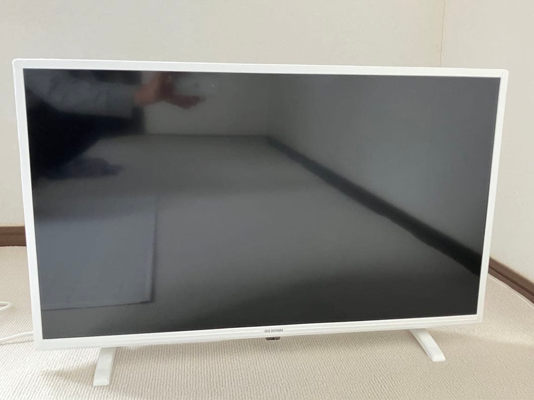 アイリスオーヤマ　液晶テレビ　LT-32C320W　21年製　白　ホワイト