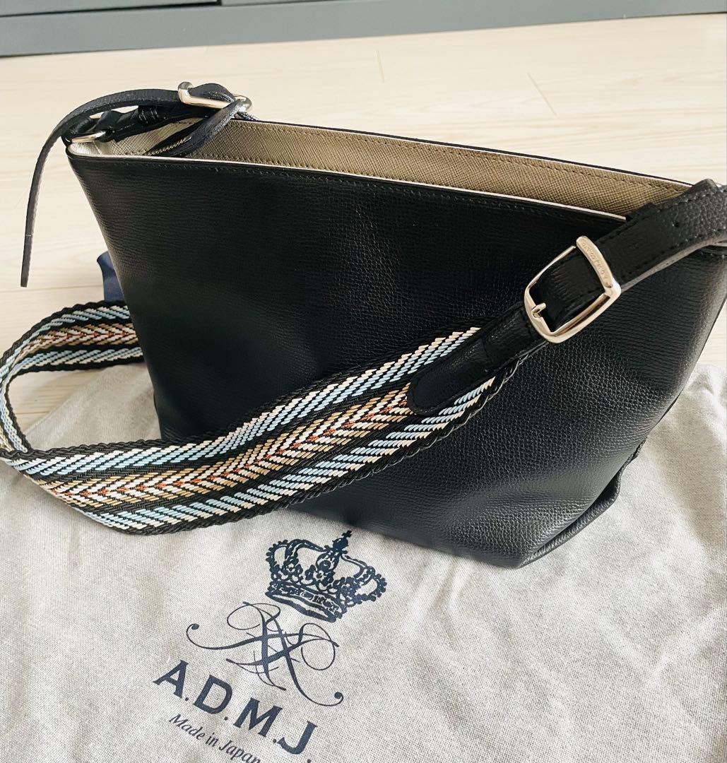 ADMJイタリアンレザー クロスボディーバッグ