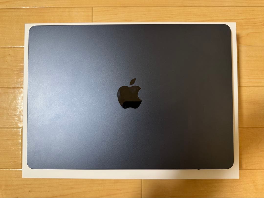 MacBook Air 13.6インチ (2022)ミッドナイト