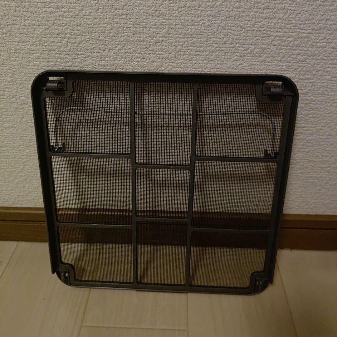 石油ファンヒーター コンパクト ブラウン