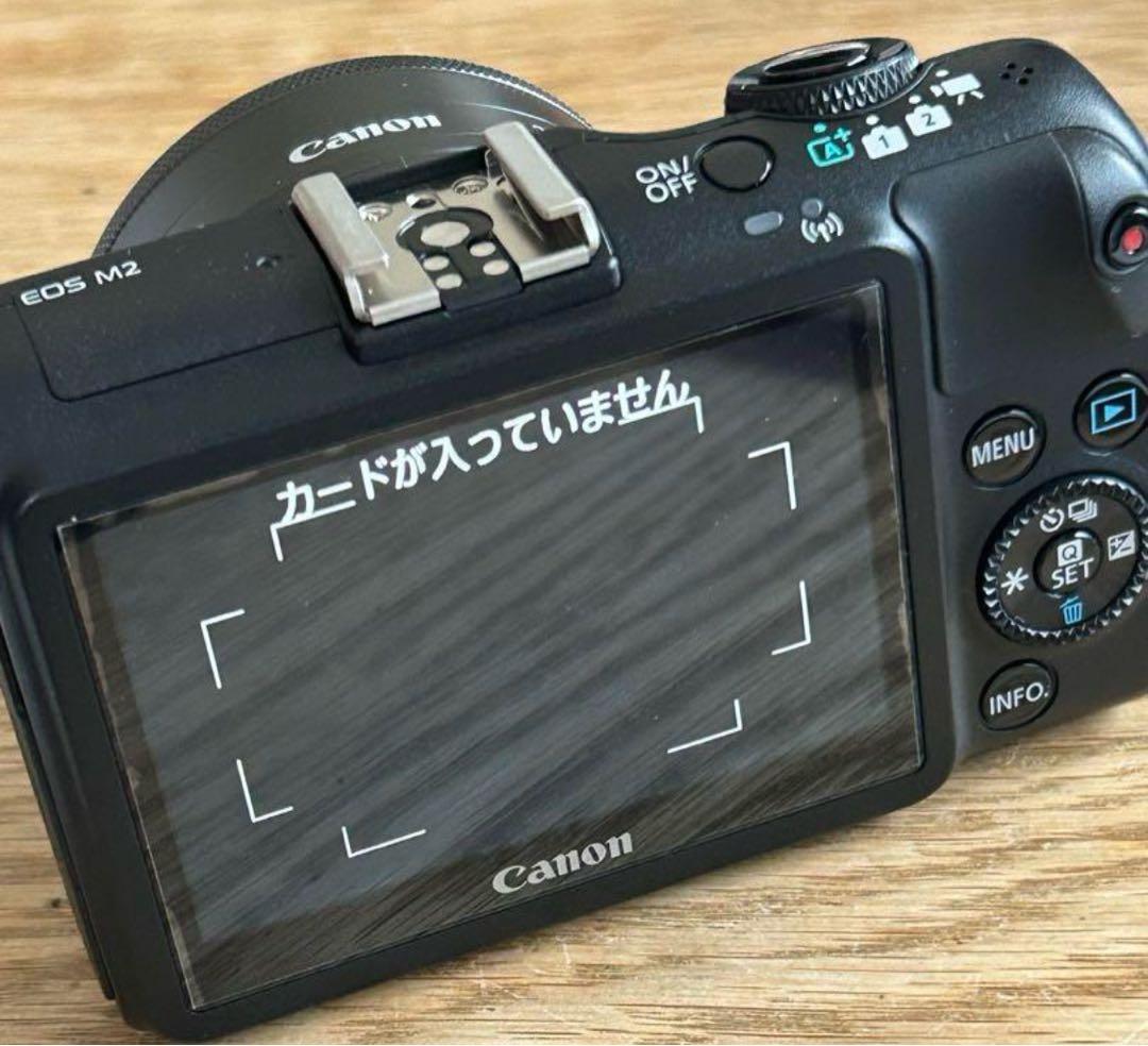 Canon EOS M2　ダブルレンズキット