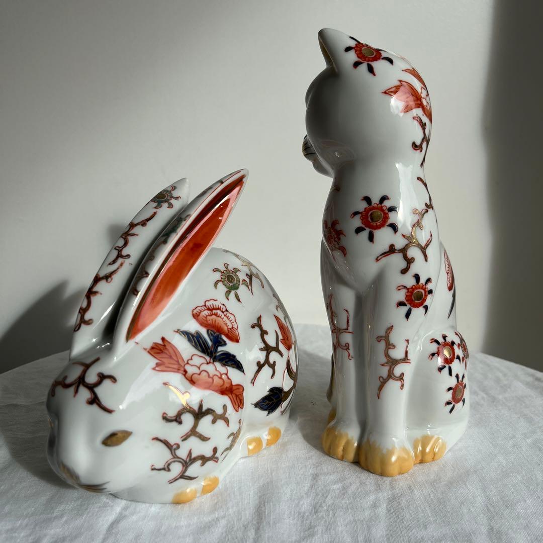 まみ　伊万里　磁器製　ねこ　置物　猫　縁起物　座り猫　陶磁器