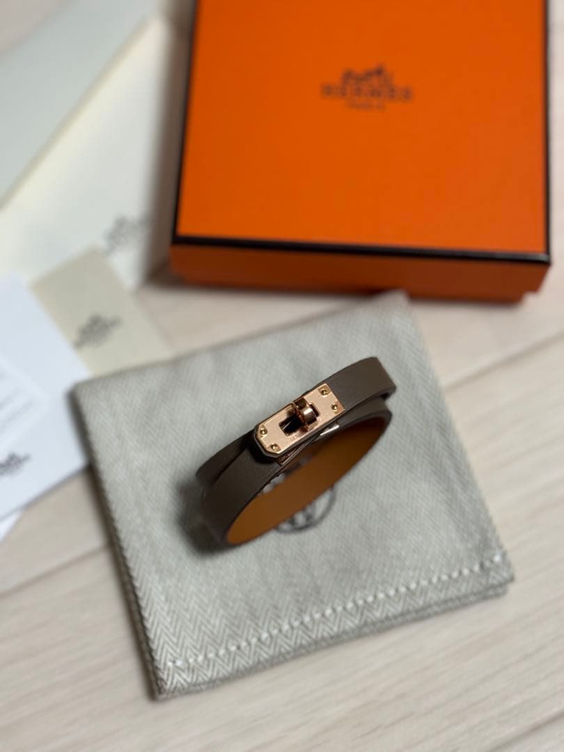 美品 エルメス レザーブレスレット ミニケリー エトゥープ ピンクゴールド T1