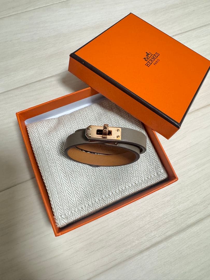 美品 エルメス レザーブレスレット ミニケリー エトゥープ ピンクゴールド T1