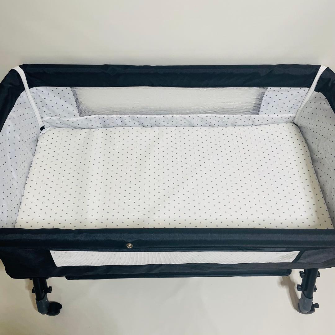 【未使用品】ベビーベッド　高さ調節可　蚊帳　キャスター付き