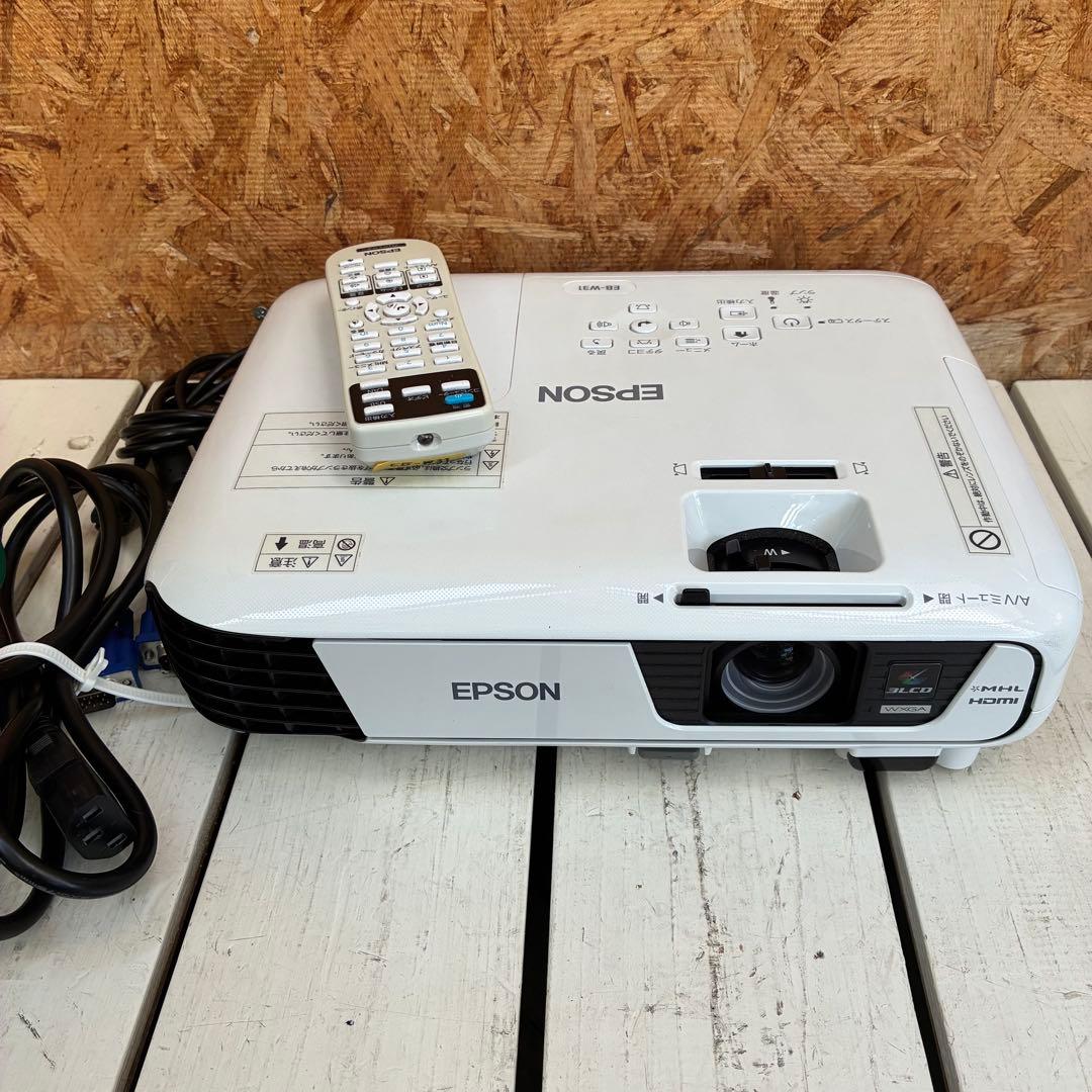 0695 EPSON EB-W31 プロジェクター　WXGA