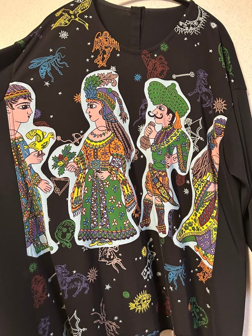 あ*い様 トクコ　星座キャラクター柄 長袖チュニック 黒　TOKUKO