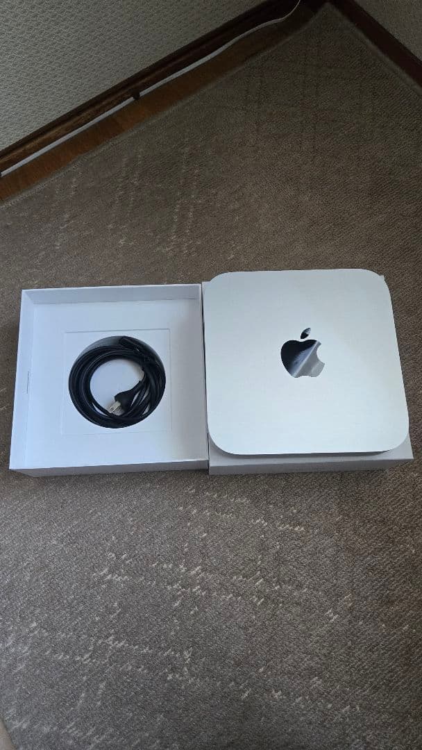 Apple　Mac mini M2チップ　256GB
