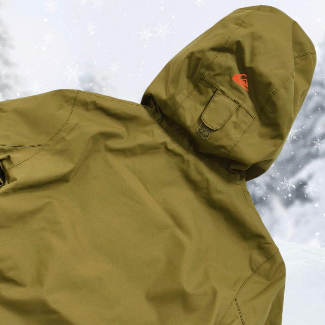 【最終値下】未使用級 QUIKSILVER スノボウェア 上下セット 130