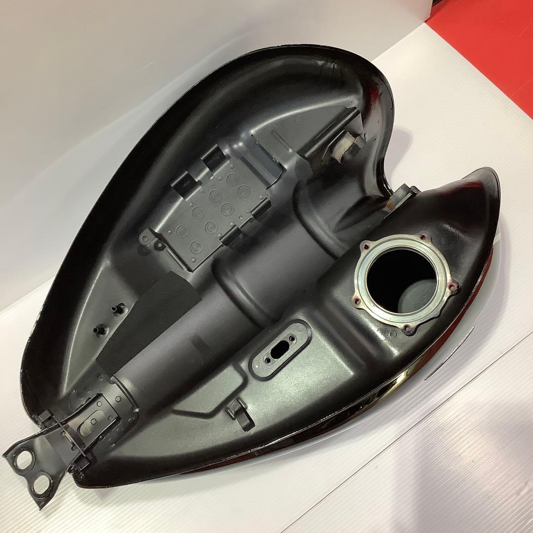 こ*ん様 メグロK3　タンク　訳アリ　2021～2024年　W800流用　タンク