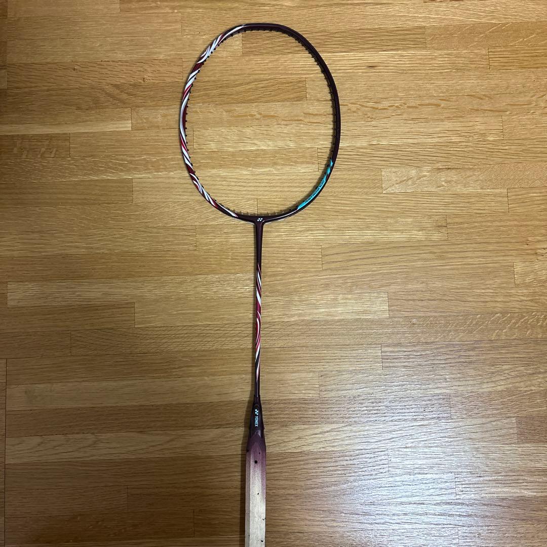 アストロクス 100zz4Uバドミントンラケットジャンク