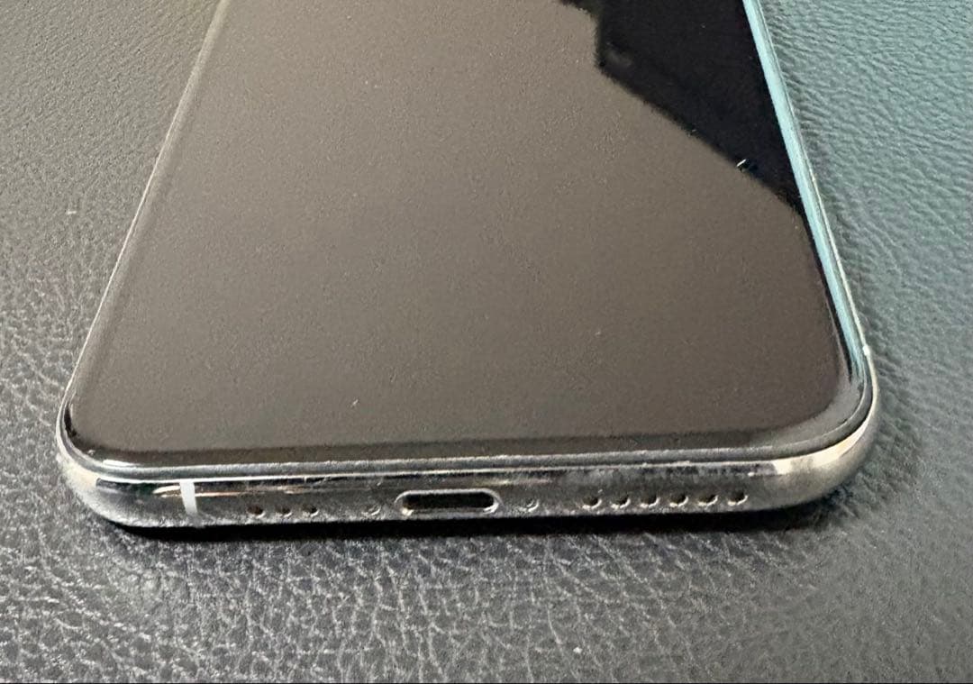 Apple iPhone Xs シルバー 本体