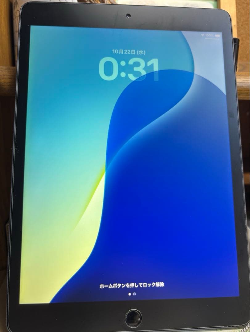 c*i様 iPad 第8世代 スペースグレー 32GB WiFiモデル