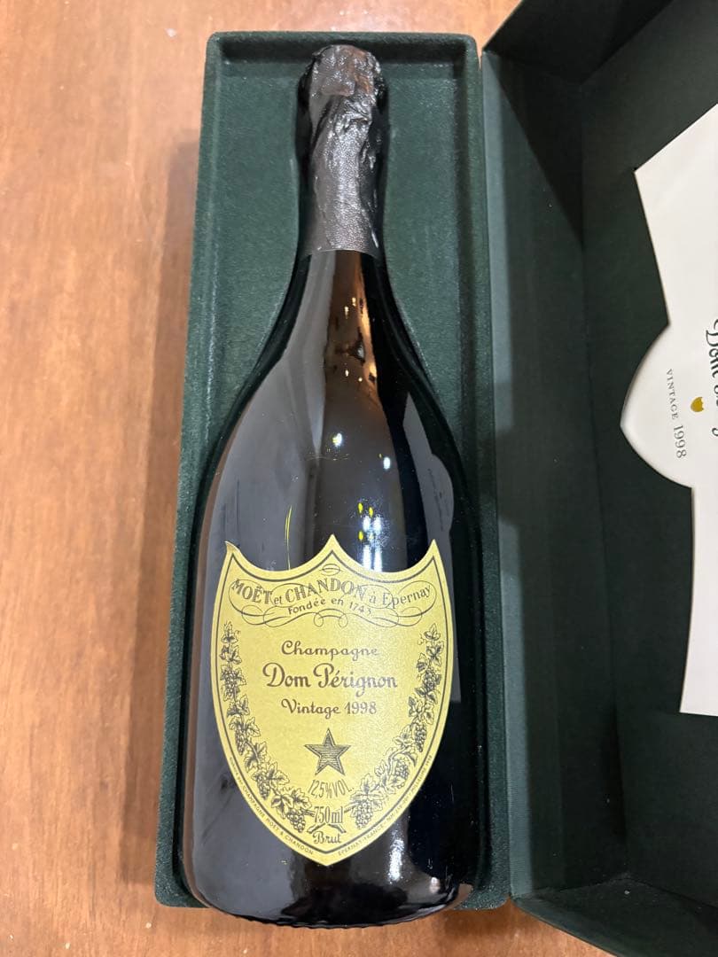 Dom Pérignon 1998 シャンパン 専用ボックス付き