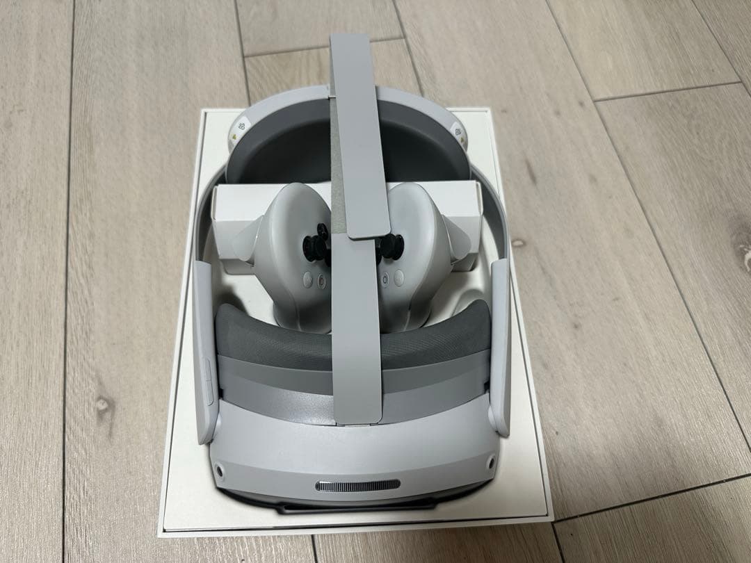 中古PICO 4 Ultra & 新品PICO Motion Tracker