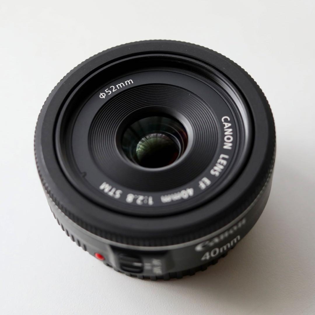 Canon EF 40mm f/2.8 STM +純正レンズフードES-52付き