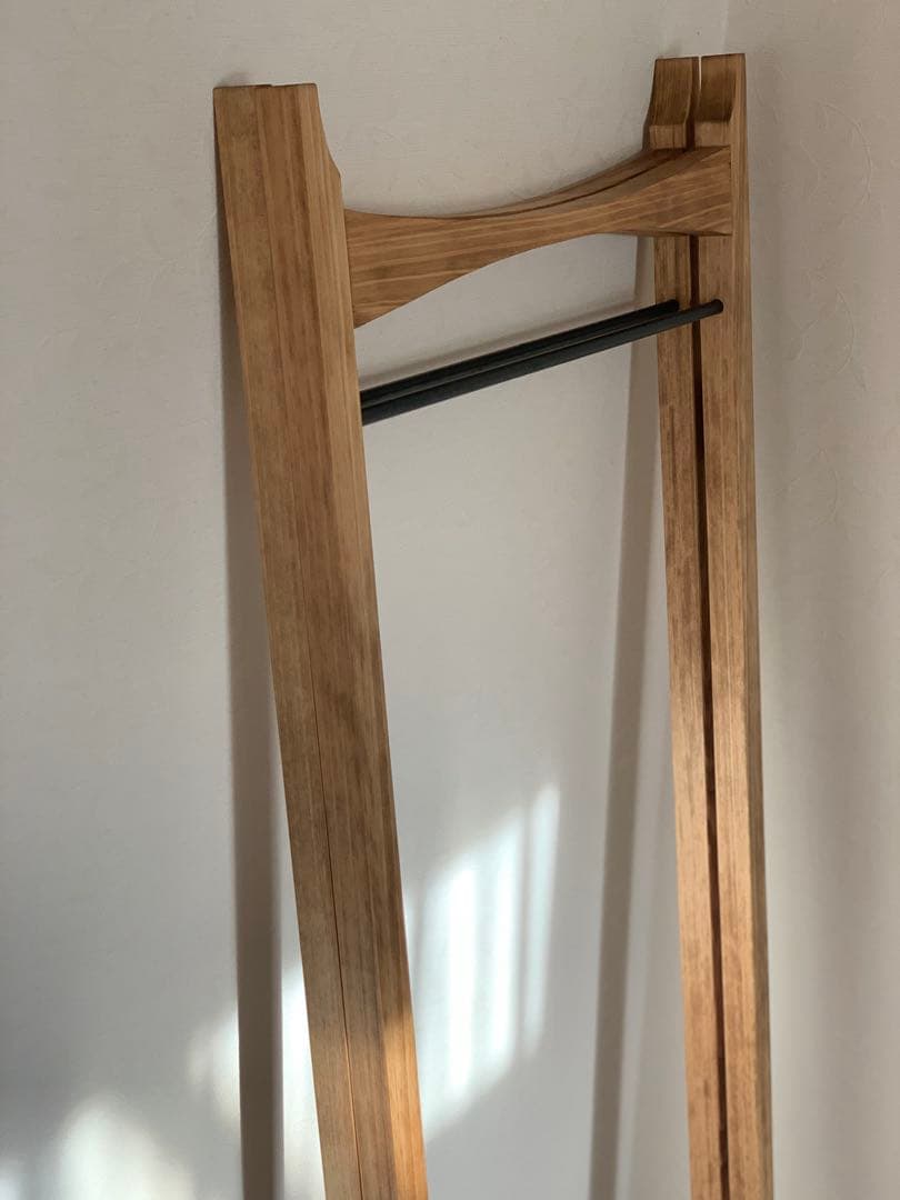 【無垢ひのき材】木とアイアンのスタイルハンガーラック　ミッドセンチュリー風