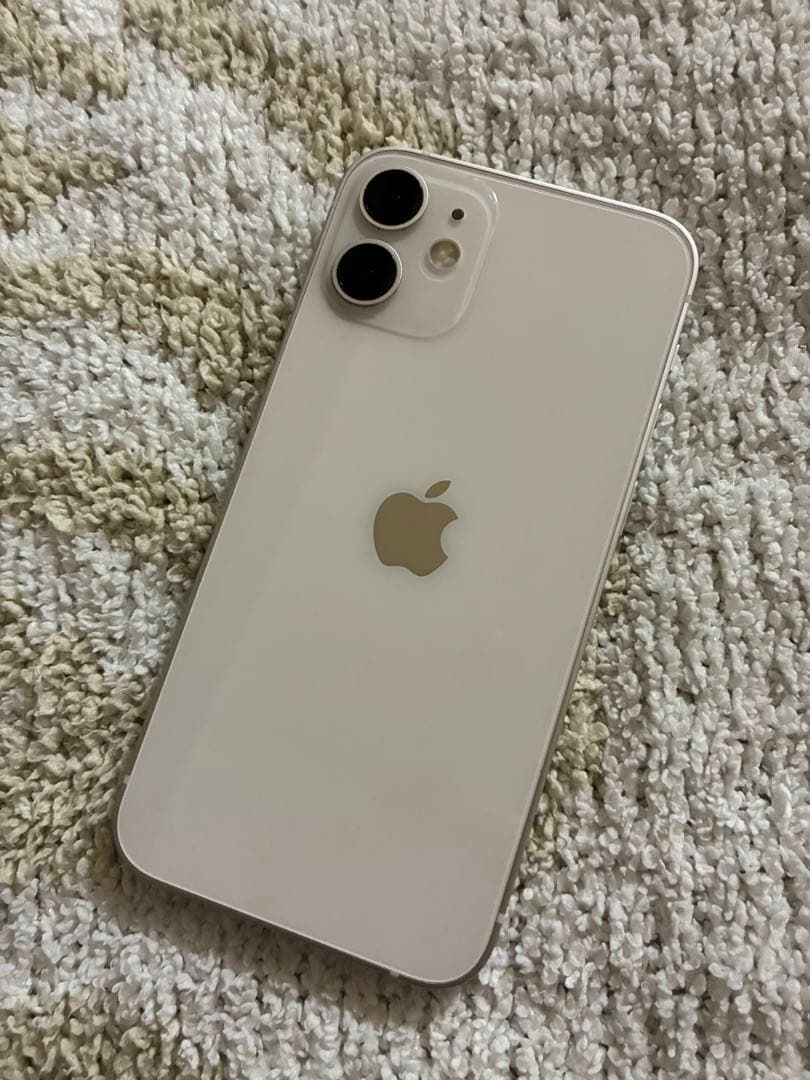 美品⭐︎Apple iPhone12mini 白 64GB