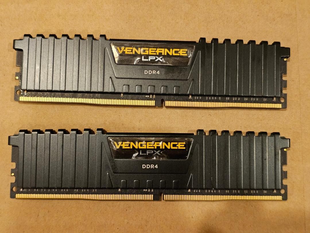 Corsair Vengeance LPX DDR4 メモリー 32GB