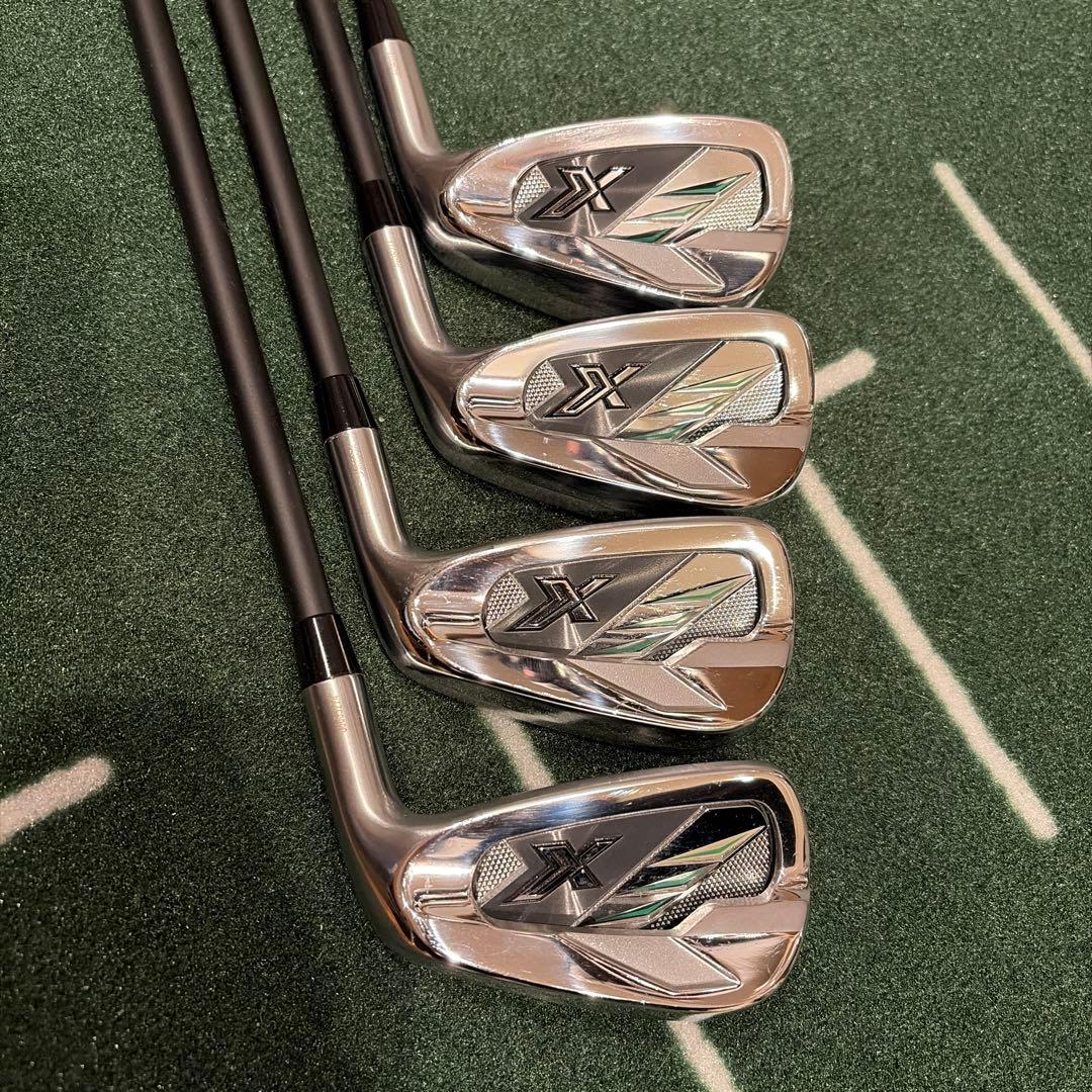 マ*☆様 ゼクシオX（2022）アイアン4本（7〜P）TRAVIL115 S