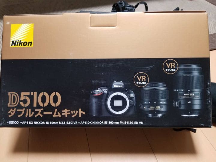 NIKON 一眼レフカメラ　D5100 ダブルズームキット