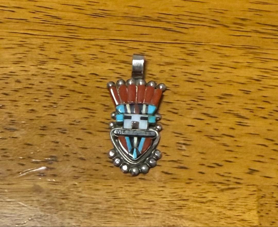 カチーナ　ペンダント　ズニ族　ZUNI