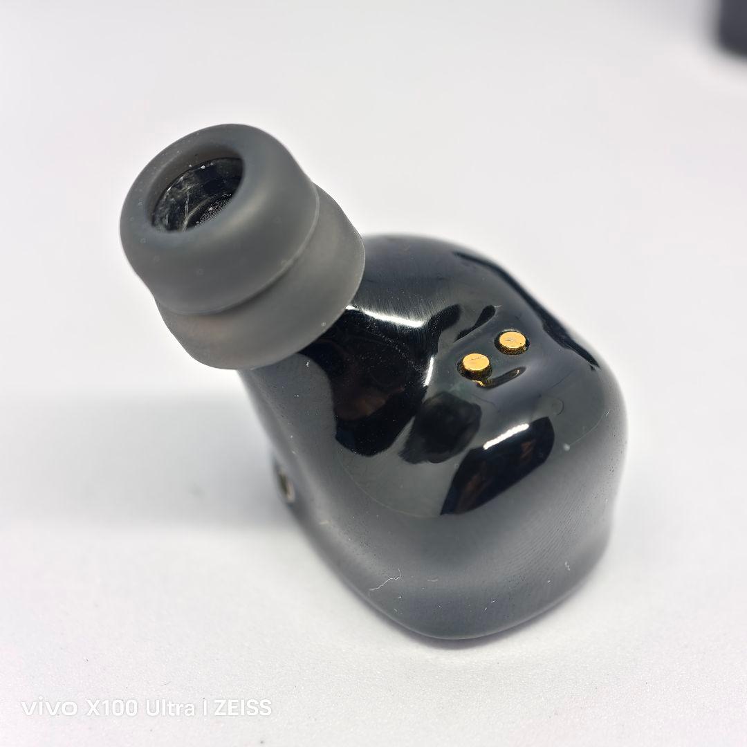 イヤホン Noble FoKus PRO