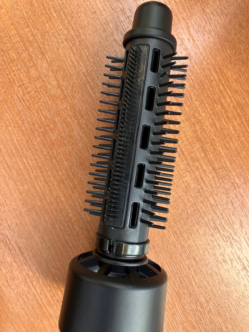 ヘアドライヤー strainia Care Straight Brush Dryer