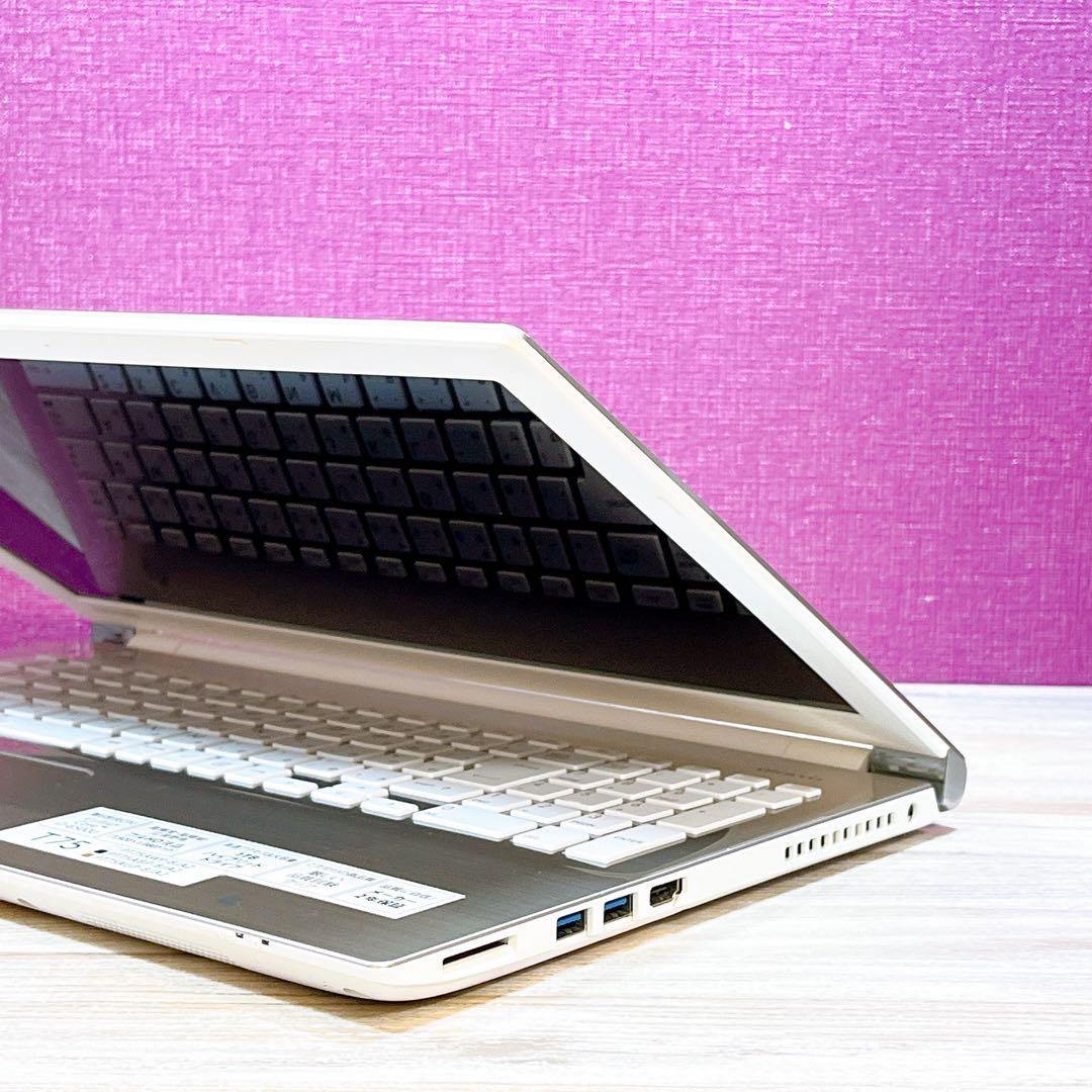 【美品】Corei7✨すぐ使えるノートパソコン✨フルHD✨ブルーレイ✨カメラ付き