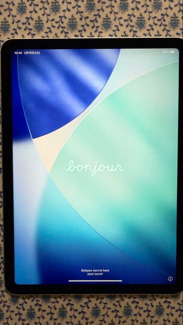 美品　iPadAir第4世代(64G/Wi-Fi/セルラー)キーボード等付属