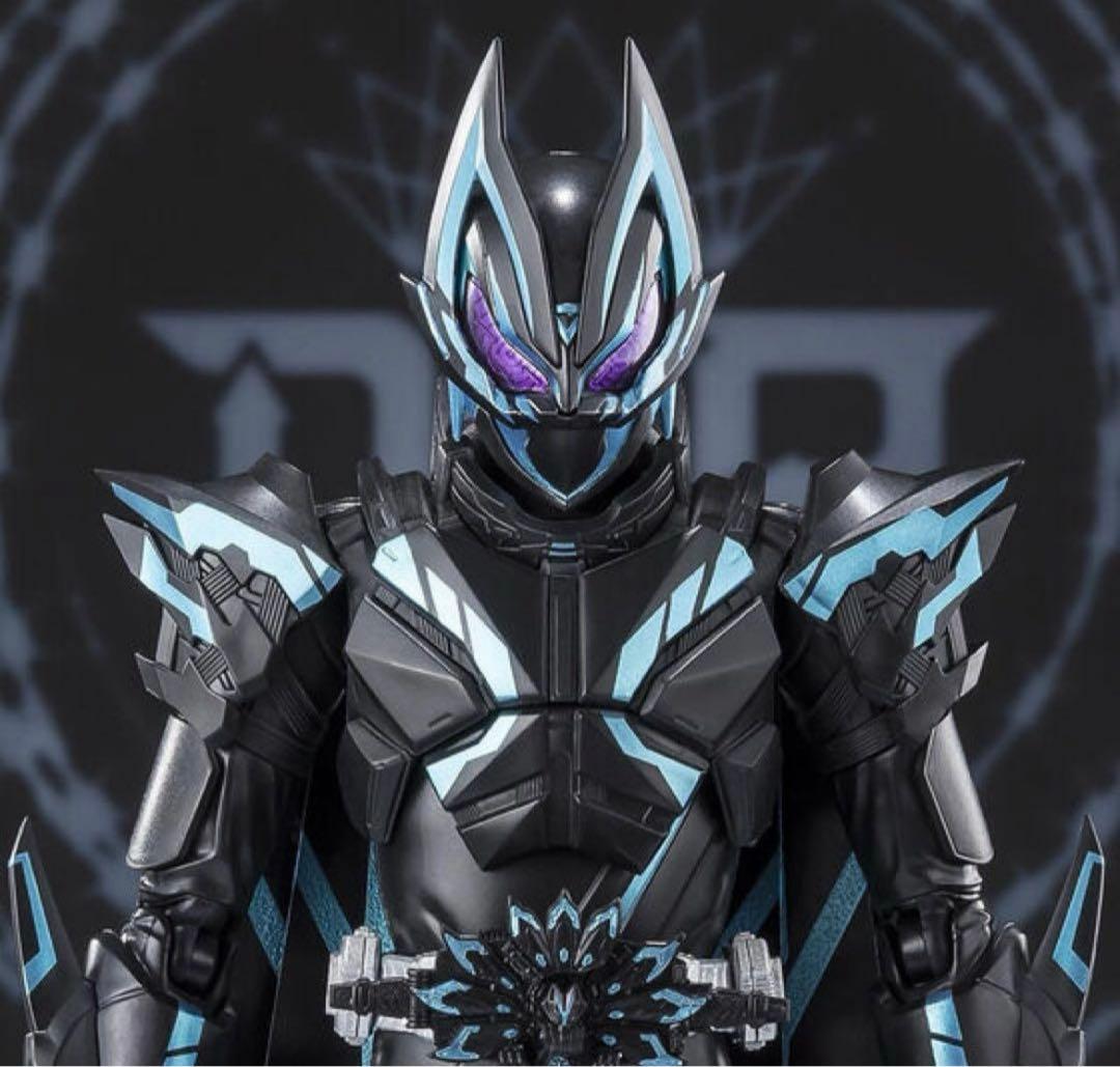 輸送箱未開封　Xギーツ フィギュアーツ 仮面ライダー　クロスギーツ