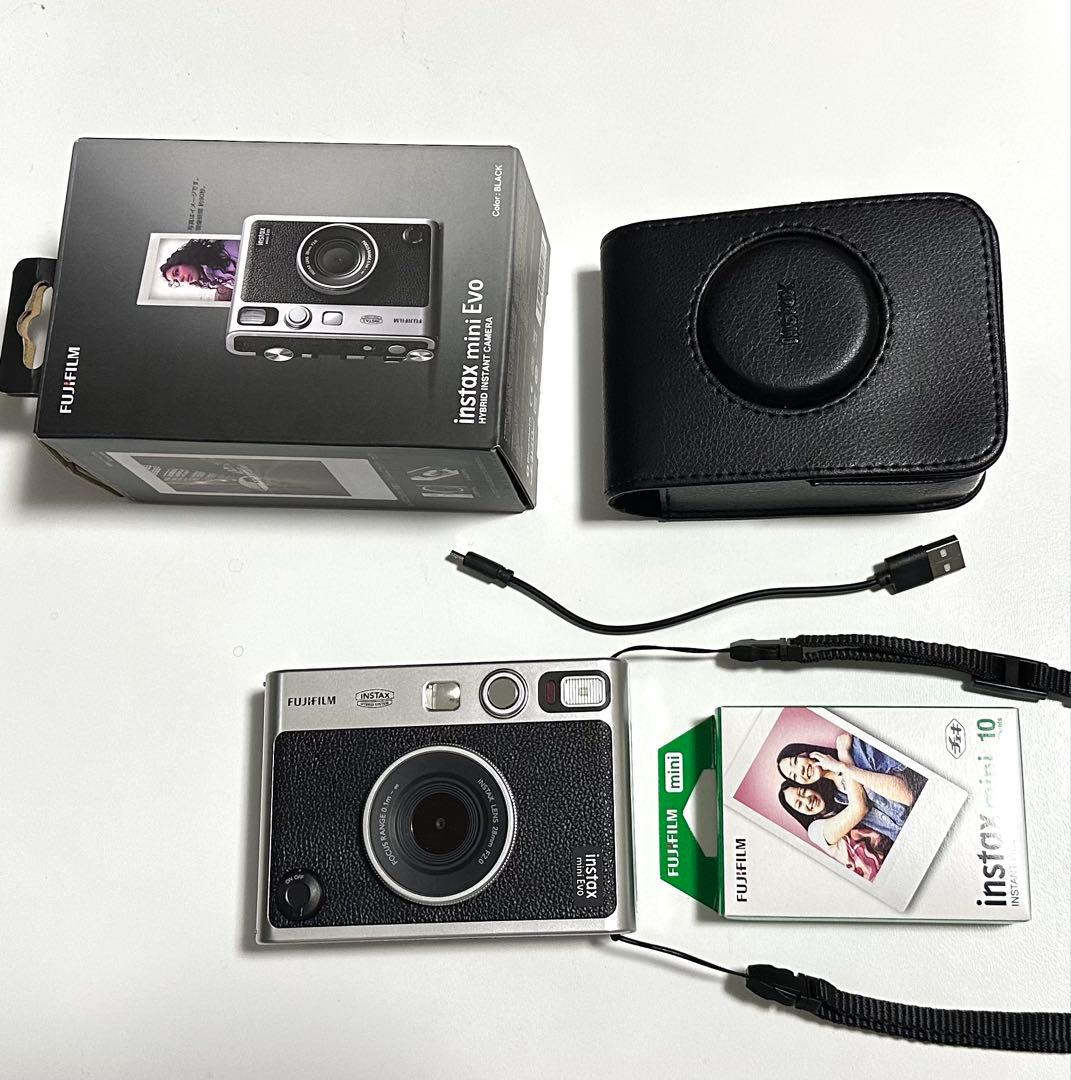 富士フィルム　instax Mini Evo ブラック　フィルム、ケース付
