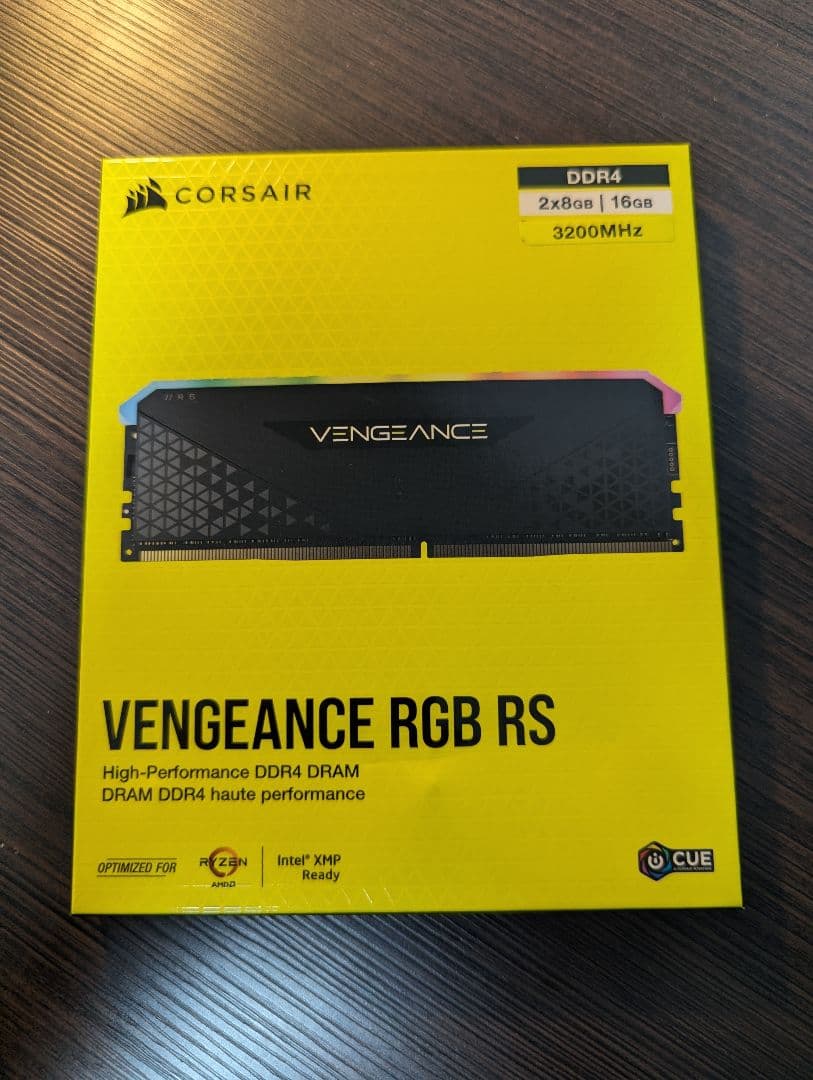 メモリー VENGEANCE RGB RS DDR4 3200MHz 16GB