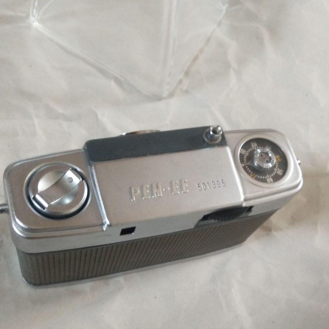 オリンパス、ペンEE・初代モデル。