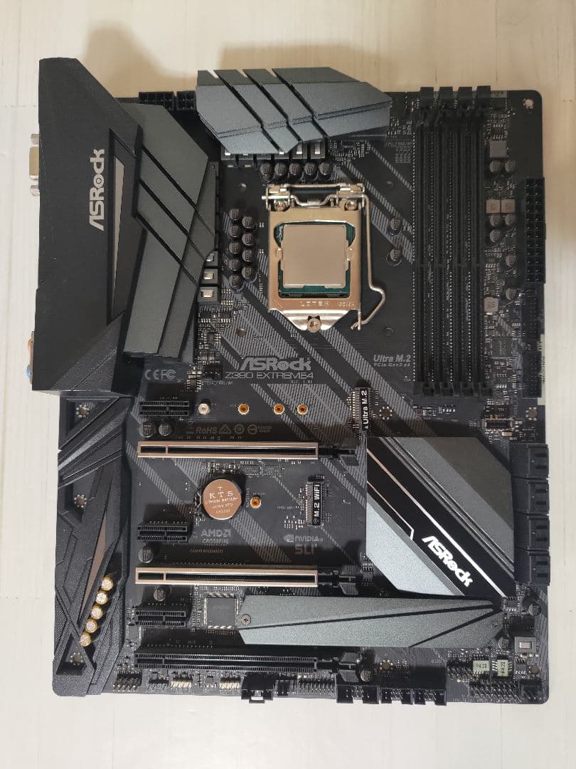 CPU CORE i5-9600K + Asrock Z390 EXTREME4
